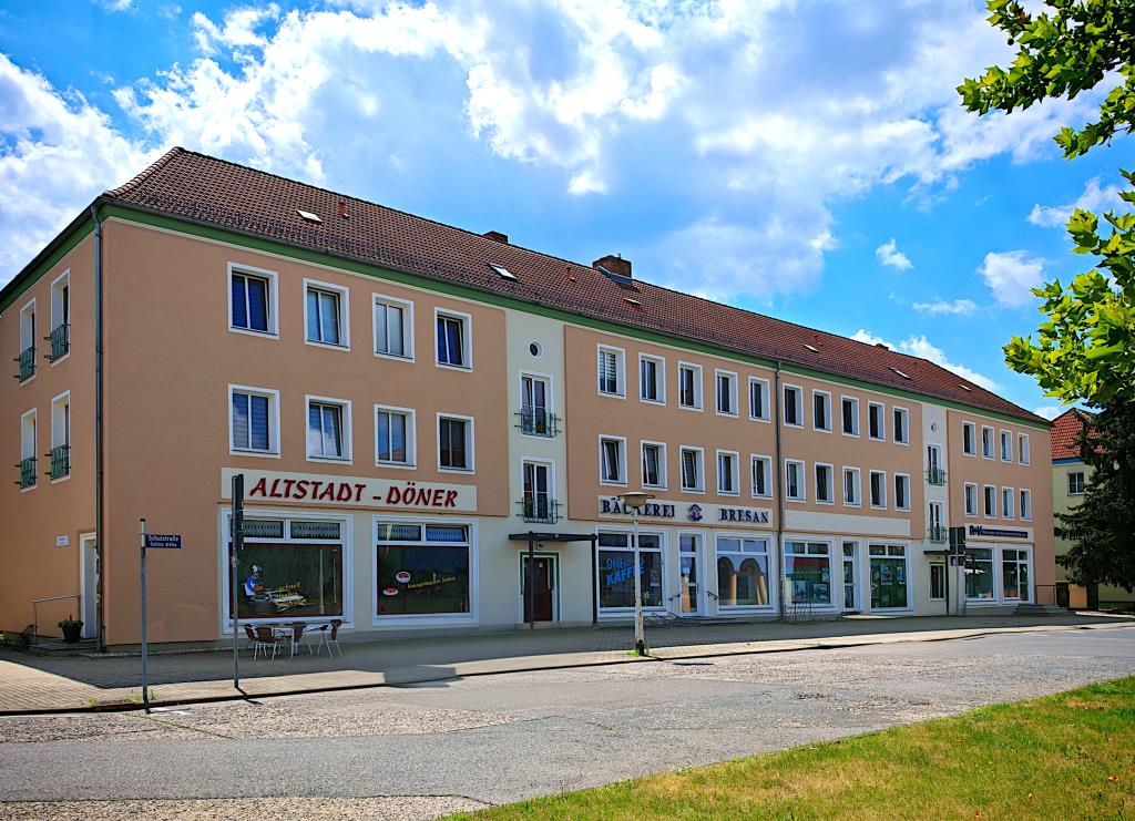 Großzügige Gewerbeeinheit in der Altstadt als Praxis, Büro, Coaching- oder Beratungsräume - Schulstraße 19b (Altstadt) Hoyerswerda